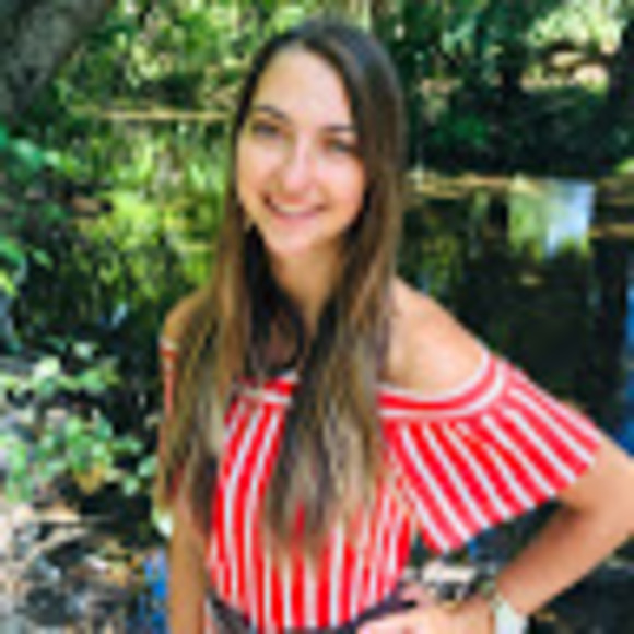 Meet your Posher, Erin - Picture 1 of 1